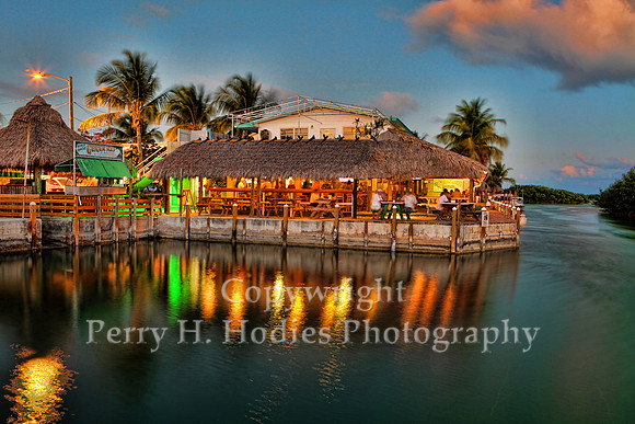 Smoke House & Tiki Bar